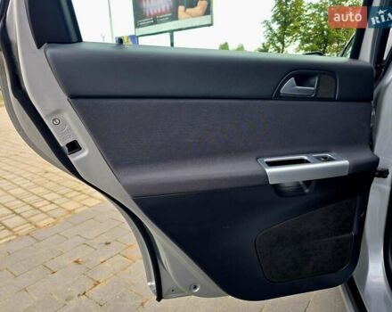 Сірий Вольво V50, об'ємом двигуна 2 л та пробігом 260 тис. км за 9750 $, фото 65 на Automoto.ua