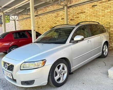 Серый Вольво В50, объемом двигателя 1.56 л и пробегом 282 тыс. км за 6500 $, фото 2 на Automoto.ua