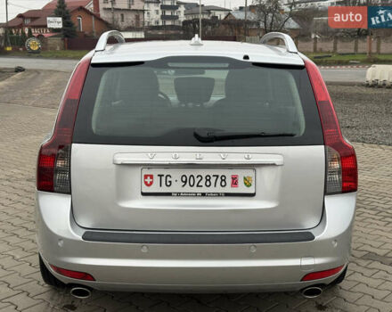 Серый Вольво В50, объемом двигателя 2 л и пробегом 225 тыс. км за 9999 $, фото 19 на Automoto.ua