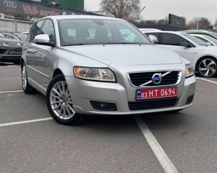 Серый Вольво В50, объемом двигателя 2 л и пробегом 258 тыс. км за 10200 $, фото 12 на Automoto.ua