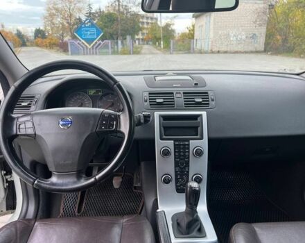 Сірий Вольво V50, об'ємом двигуна 1.6 л та пробігом 263 тис. км за 8500 $, фото 7 на Automoto.ua