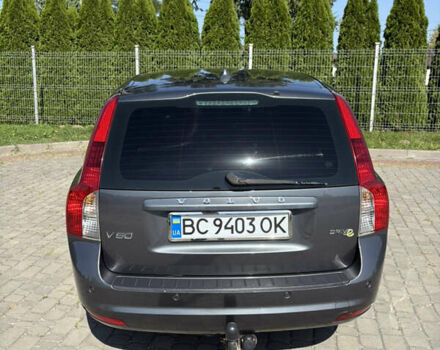Серый Вольво В50, объемом двигателя 1.56 л и пробегом 270 тыс. км за 9300 $, фото 9 на Automoto.ua