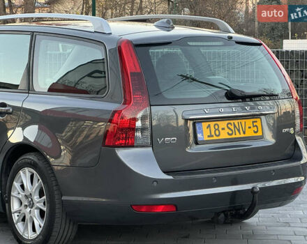 Серый Вольво В50, объемом двигателя 1.6 л и пробегом 218 тыс. км за 8500 $, фото 44 на Automoto.ua