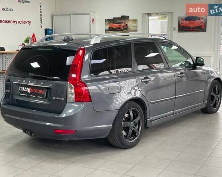 Серый Вольво В50, объемом двигателя 1.56 л и пробегом 227 тыс. км за 6690 $, фото 7 на Automoto.ua