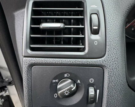 Серый Вольво В50, объемом двигателя 2 л и пробегом 225 тыс. км за 9999 $, фото 35 на Automoto.ua