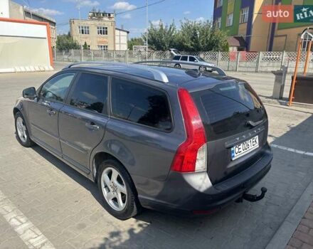 Серый Вольво В50, объемом двигателя 1.56 л и пробегом 249 тыс. км за 8100 $, фото 2 на Automoto.ua