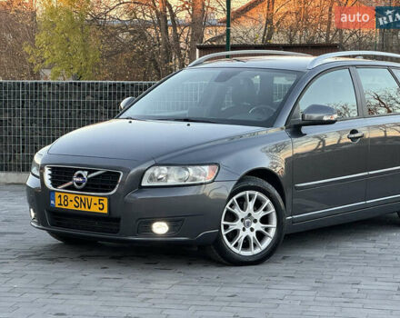 Серый Вольво В50, объемом двигателя 1.6 л и пробегом 218 тыс. км за 8500 $, фото 14 на Automoto.ua
