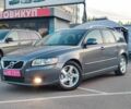 Серый Вольво В50, объемом двигателя 1.6 л и пробегом 260 тыс. км за 8700 $, фото 1 на Automoto.ua