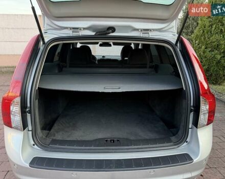 Серый Вольво В50, объемом двигателя 1.6 л и пробегом 229 тыс. км за 7950 $, фото 120 на Automoto.ua