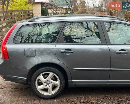 Серый Вольво В50, объемом двигателя 2 л и пробегом 240 тыс. км за 9690 $, фото 12 на Automoto.ua