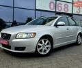 Сірий Вольво V50, об'ємом двигуна 2 л та пробігом 260 тис. км за 9750 $, фото 3 на Automoto.ua