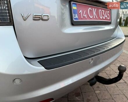 Серый Вольво В50, объемом двигателя 1.6 л и пробегом 229 тыс. км за 7950 $, фото 38 на Automoto.ua