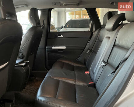 Серый Вольво В50, объемом двигателя 1.56 л и пробегом 340 тыс. км за 7600 $, фото 9 на Automoto.ua