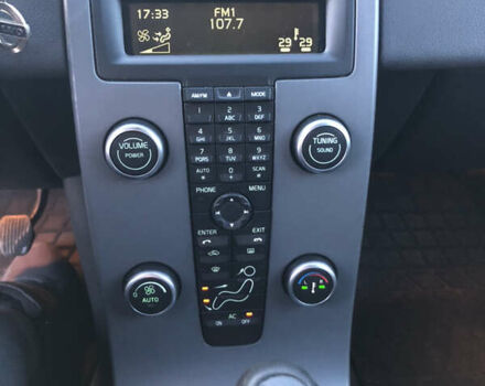 Сірий Вольво V50, об'ємом двигуна 1.6 л та пробігом 300 тис. км за 8500 $, фото 15 на Automoto.ua