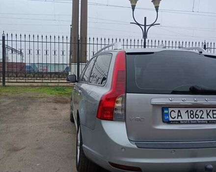 Серый Вольво В50, объемом двигателя 1.6 л и пробегом 222 тыс. км за 8700 $, фото 11 на Automoto.ua