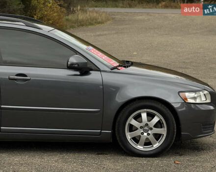 Серый Вольво В50, объемом двигателя 1.6 л и пробегом 240 тыс. км за 7999 $, фото 41 на Automoto.ua
