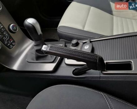 Серый Вольво В50, объемом двигателя 1.56 л и пробегом 224 тыс. км за 9699 $, фото 47 на Automoto.ua