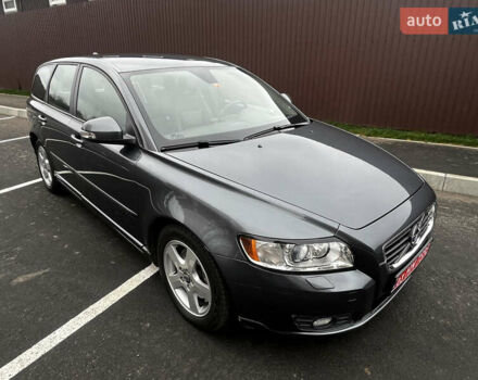 Серый Вольво В50, объемом двигателя 2 л и пробегом 205 тыс. км за 9200 $, фото 21 на Automoto.ua