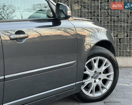 Серый Вольво В50, объемом двигателя 1.6 л и пробегом 218 тыс. км за 8500 $, фото 69 на Automoto.ua