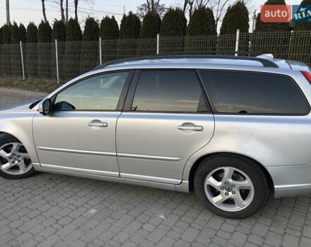 Сірий Вольво V50, об'ємом двигуна 1.6 л та пробігом 300 тис. км за 8500 $, фото 2 на Automoto.ua