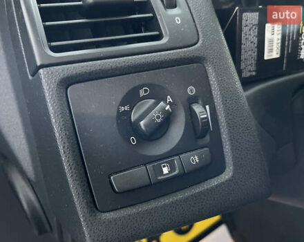 Серый Вольво В50, объемом двигателя 1.56 л и пробегом 340 тыс. км за 7600 $, фото 13 на Automoto.ua