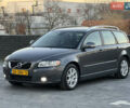 Серый Вольво В50, объемом двигателя 1.6 л и пробегом 218 тыс. км за 8500 $, фото 1 на Automoto.ua