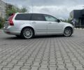 Серый Вольво В50, объемом двигателя 1.6 л и пробегом 315 тыс. км за 7700 $, фото 3 на Automoto.ua