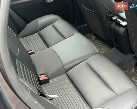 Серый Вольво В50, объемом двигателя 2 л и пробегом 240 тыс. км за 9690 $, фото 29 на Automoto.ua