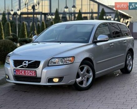 Серый Вольво В50, объемом двигателя 1.6 л и пробегом 229 тыс. км за 7950 $, фото 15 на Automoto.ua