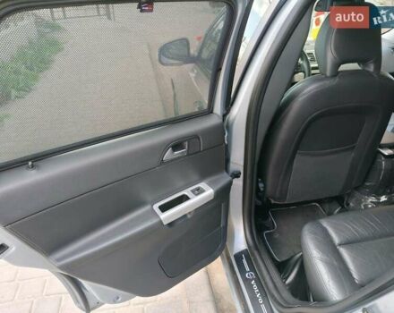 Серый Вольво В50, объемом двигателя 1.56 л и пробегом 260 тыс. км за 8800 $, фото 18 на Automoto.ua