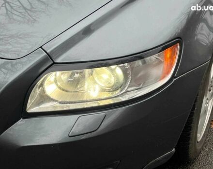 Сірий Вольво V50, об'ємом двигуна 2 л та пробігом 240 тис. км за 9690 $, фото 4 на Automoto.ua
