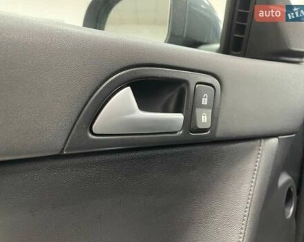 Серый Вольво В50, объемом двигателя 1.56 л и пробегом 227 тыс. км за 6690 $, фото 16 на Automoto.ua