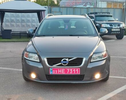 Серый Вольво В50, объемом двигателя 1.6 л и пробегом 260 тыс. км за 8700 $, фото 10 на Automoto.ua