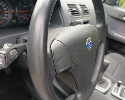 Серый Вольво В50, объемом двигателя 1.6 л и пробегом 200 тыс. км за 7800 $, фото 37 на Automoto.ua