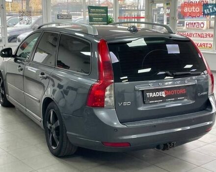 Серый Вольво В50, объемом двигателя 1.56 л и пробегом 227 тыс. км за 6690 $, фото 11 на Automoto.ua