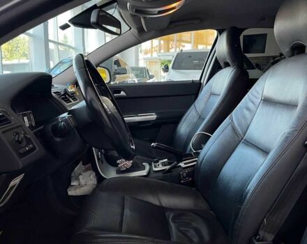 Серый Вольво В50, объемом двигателя 1.6 л и пробегом 324 тыс. км за 8000 $, фото 10 на Automoto.ua