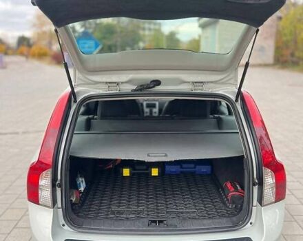 Сірий Вольво V50, об'ємом двигуна 1.6 л та пробігом 268 тис. км за 8500 $, фото 1 на Automoto.ua