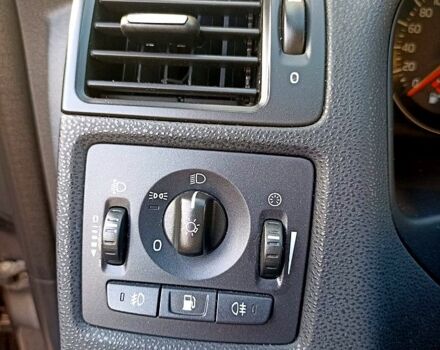Сірий Вольво V50, об'ємом двигуна 1.6 л та пробігом 202 тис. км за 8950 $, фото 8 на Automoto.ua