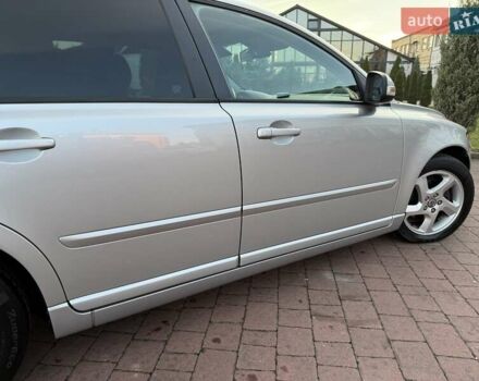Серый Вольво В50, объемом двигателя 1.6 л и пробегом 229 тыс. км за 7950 $, фото 48 на Automoto.ua