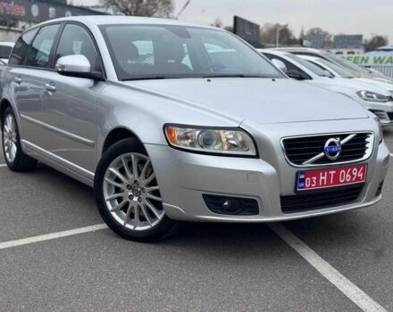 Серый Вольво В50, объемом двигателя 2 л и пробегом 258 тыс. км за 10200 $, фото 11 на Automoto.ua