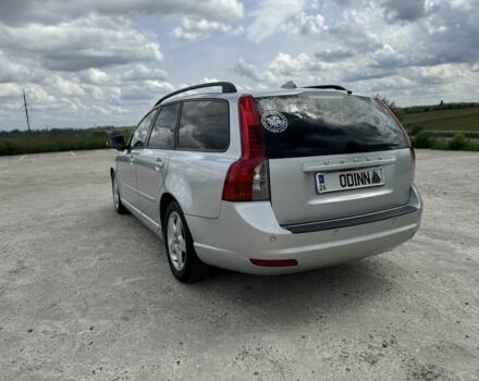 Серый Вольво В50, объемом двигателя 1.6 л и пробегом 243 тыс. км за 8900 $, фото 3 на Automoto.ua