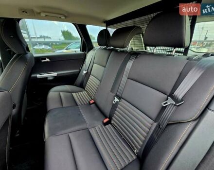 Сірий Вольво V50, об'ємом двигуна 2 л та пробігом 260 тис. км за 9750 $, фото 60 на Automoto.ua