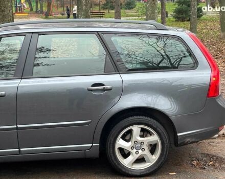 Сірий Вольво V50, об'ємом двигуна 2 л та пробігом 240 тис. км за 9690 $, фото 6 на Automoto.ua