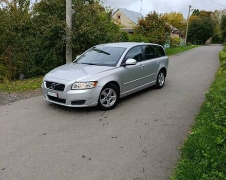 Серый Вольво В50, объемом двигателя 1.6 л и пробегом 200 тыс. км за 7800 $, фото 19 на Automoto.ua