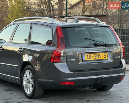 Серый Вольво В50, объемом двигателя 1.6 л и пробегом 218 тыс. км за 8500 $, фото 42 на Automoto.ua