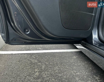 Серый Вольво В50, объемом двигателя 2 л и пробегом 205 тыс. км за 9200 $, фото 69 на Automoto.ua