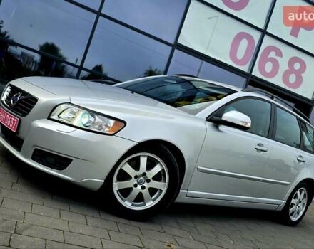Сірий Вольво V50, об'ємом двигуна 2 л та пробігом 260 тис. км за 9750 $, фото 8 на Automoto.ua