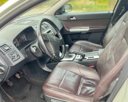 Сірий Вольво V50, об'ємом двигуна 1.6 л та пробігом 263 тис. км за 8500 $, фото 3 на Automoto.ua