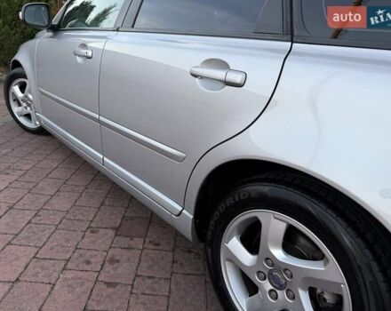 Серый Вольво В50, объемом двигателя 1.6 л и пробегом 229 тыс. км за 7950 $, фото 33 на Automoto.ua