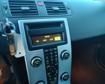 Серый Вольво В50, объемом двигателя 1.6 л и пробегом 260 тыс. км за 8700 $, фото 23 на Automoto.ua